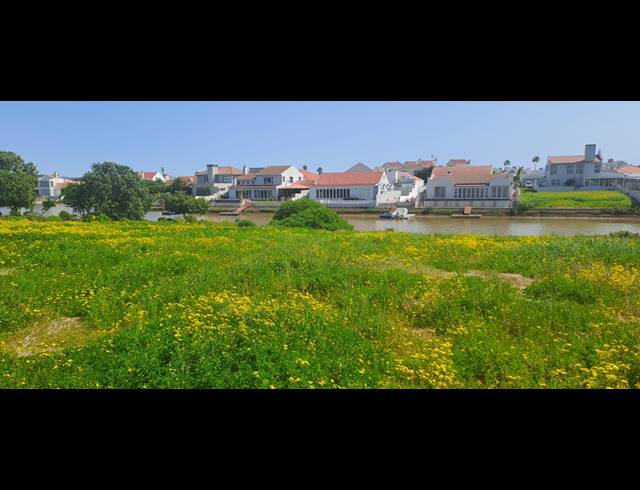 958M² VACANT LAND FOR SALE IN PORT OWEN